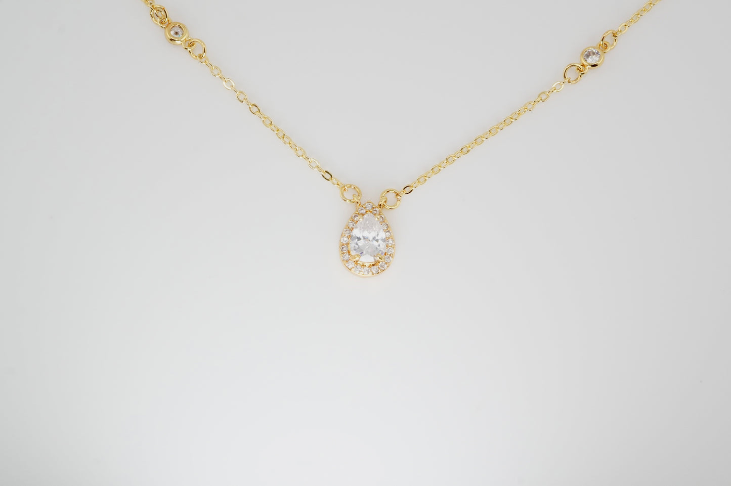 Diamond Teardrops Necklace