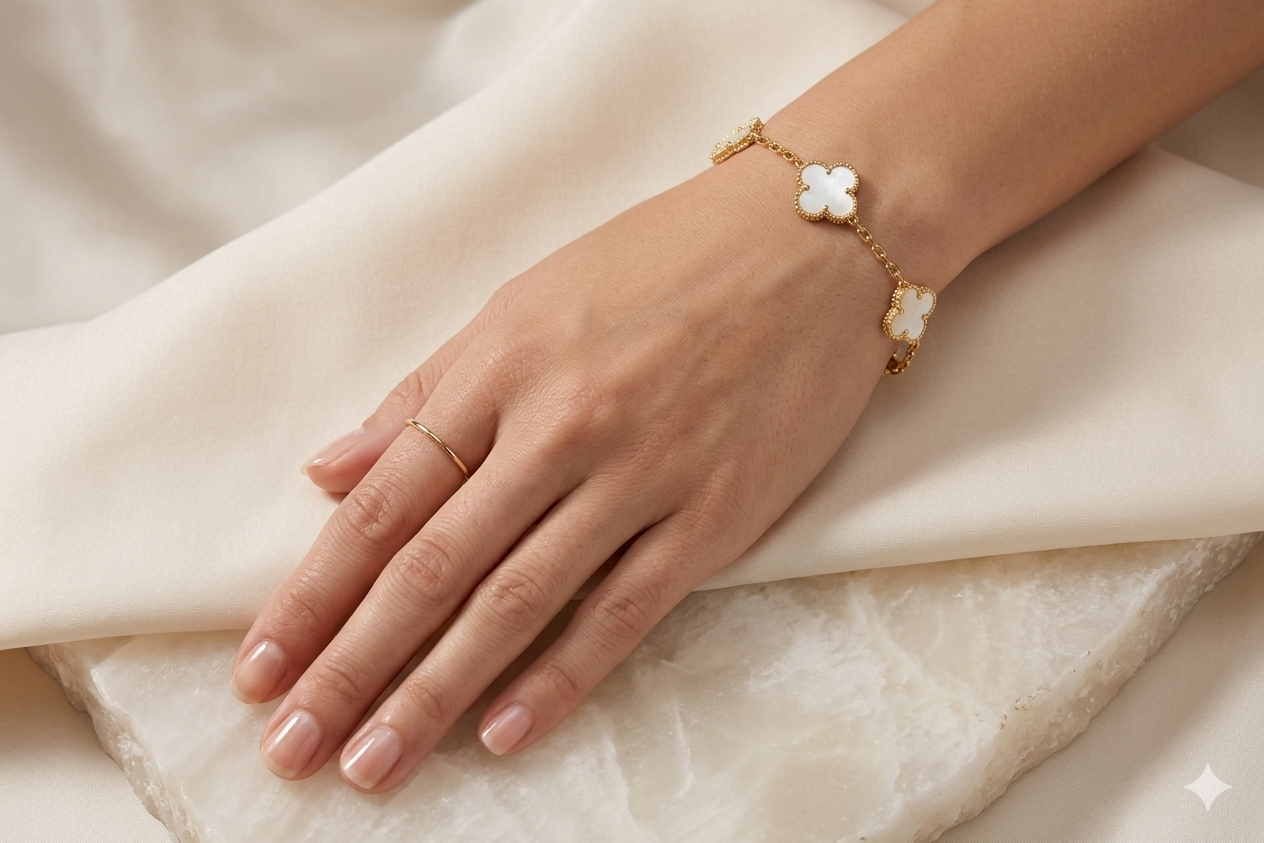 Ivory Clover Bracelet