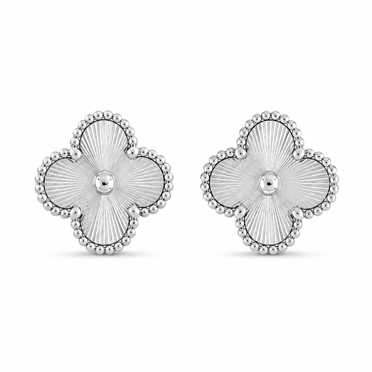 Clover Stud Earrings – Silver Edition