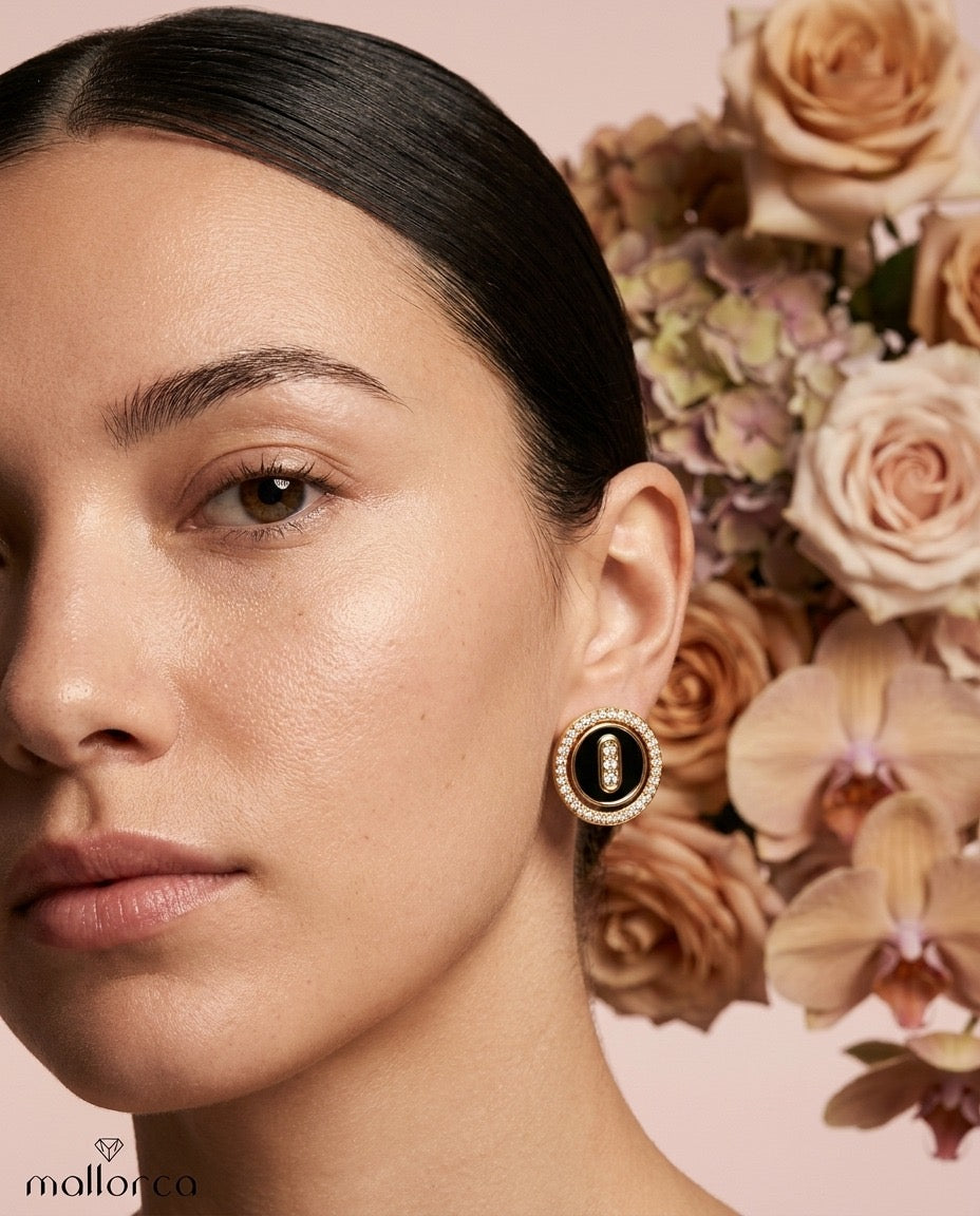 Royal Noir Stud Earrings