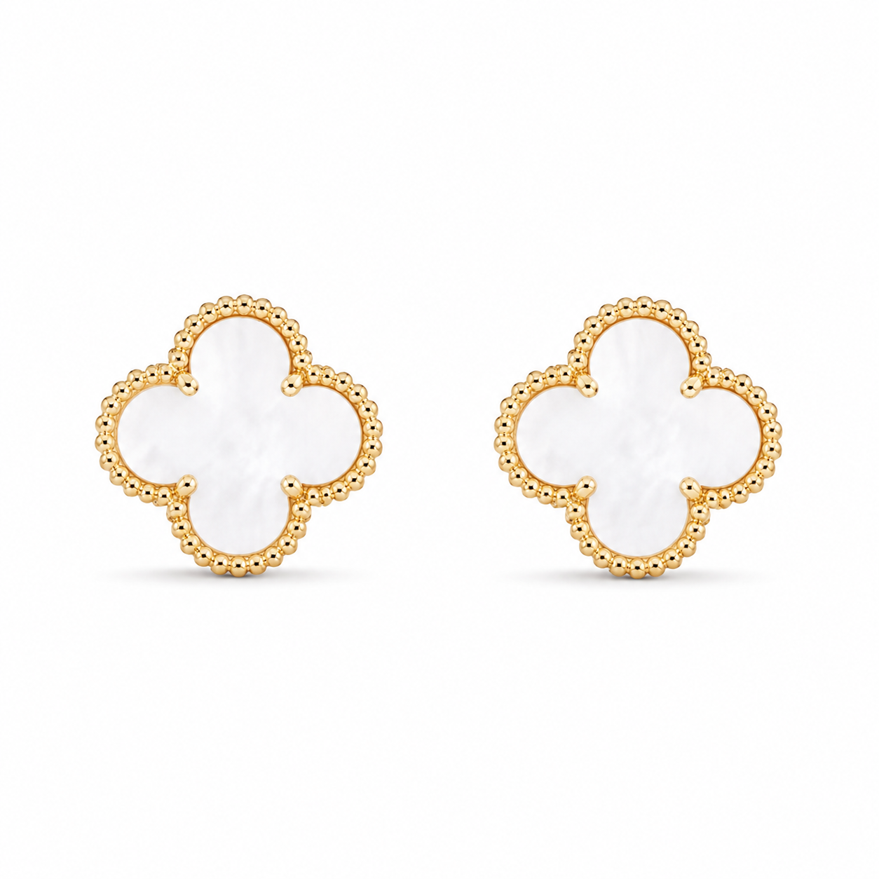 Pearl Clover Earring