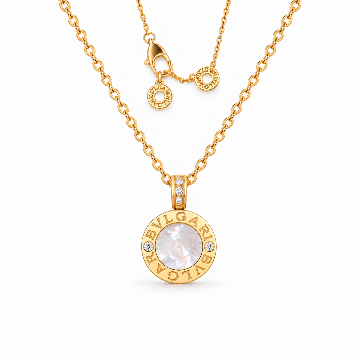Perla Luxe Medallion Necklace