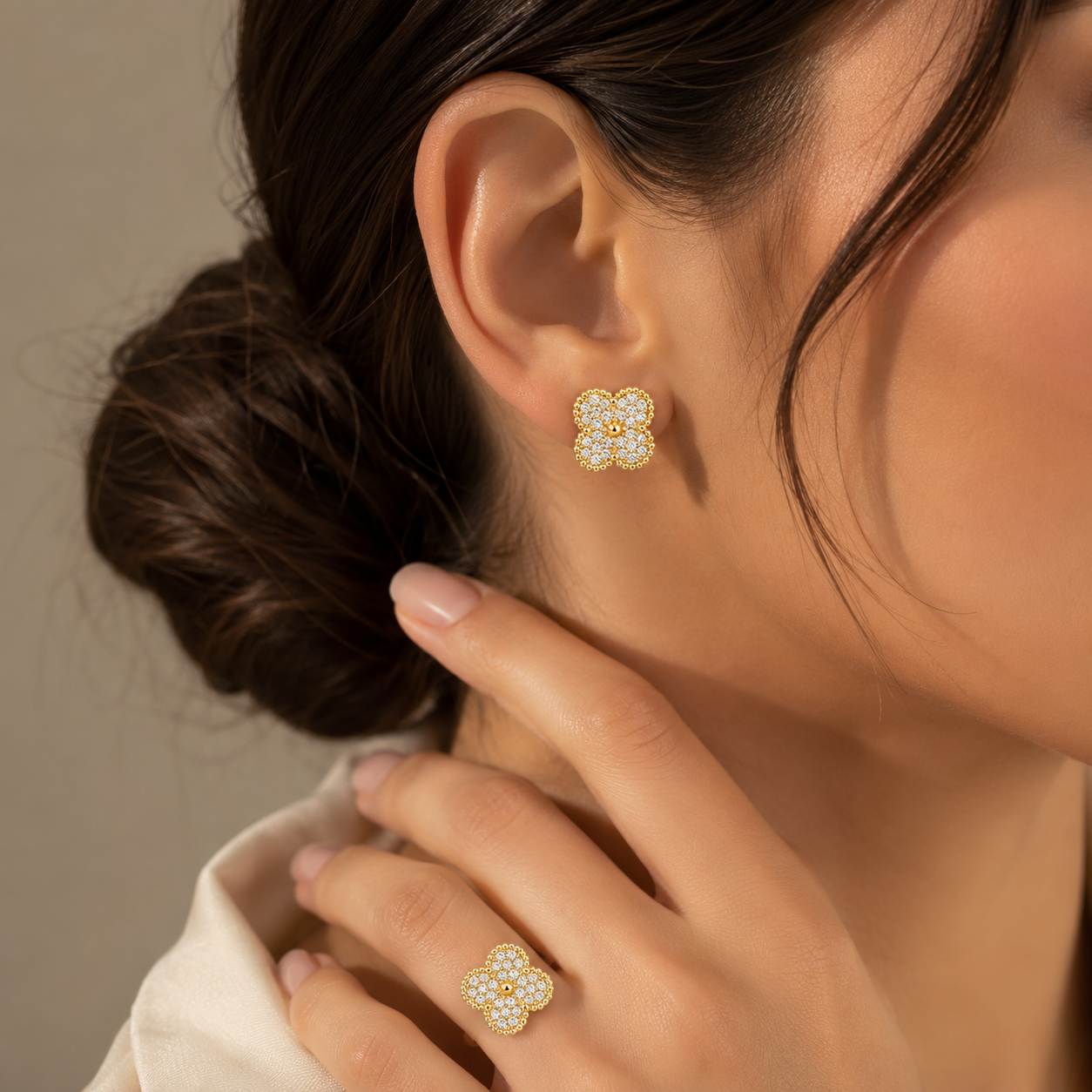 Four-Leaf Clover Zircon Stud Earrings