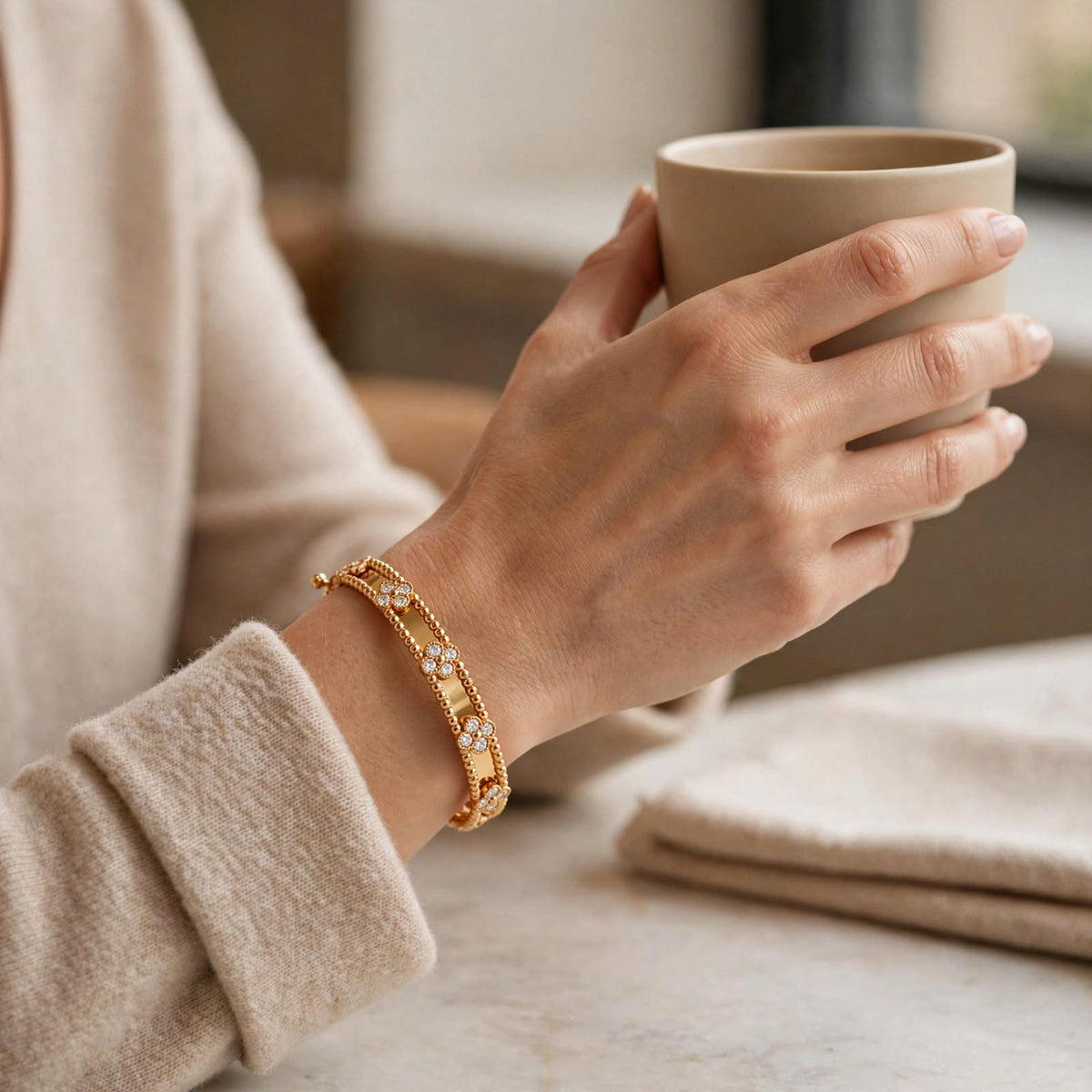 Signature Luxe Gold Bangle