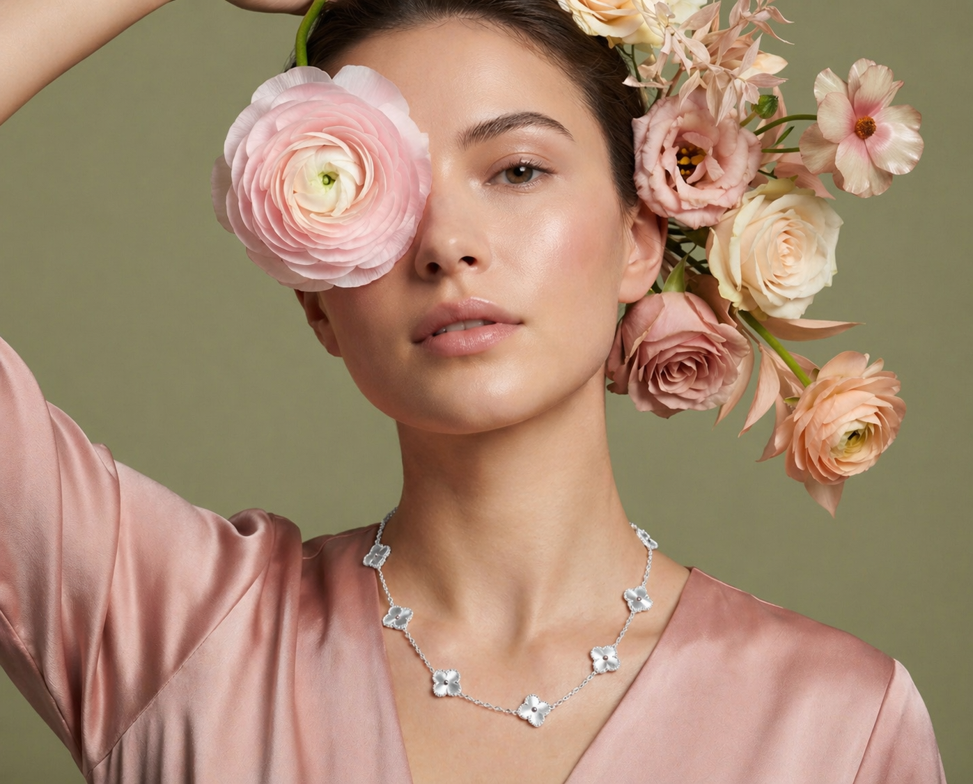 Silver Clover Necklace