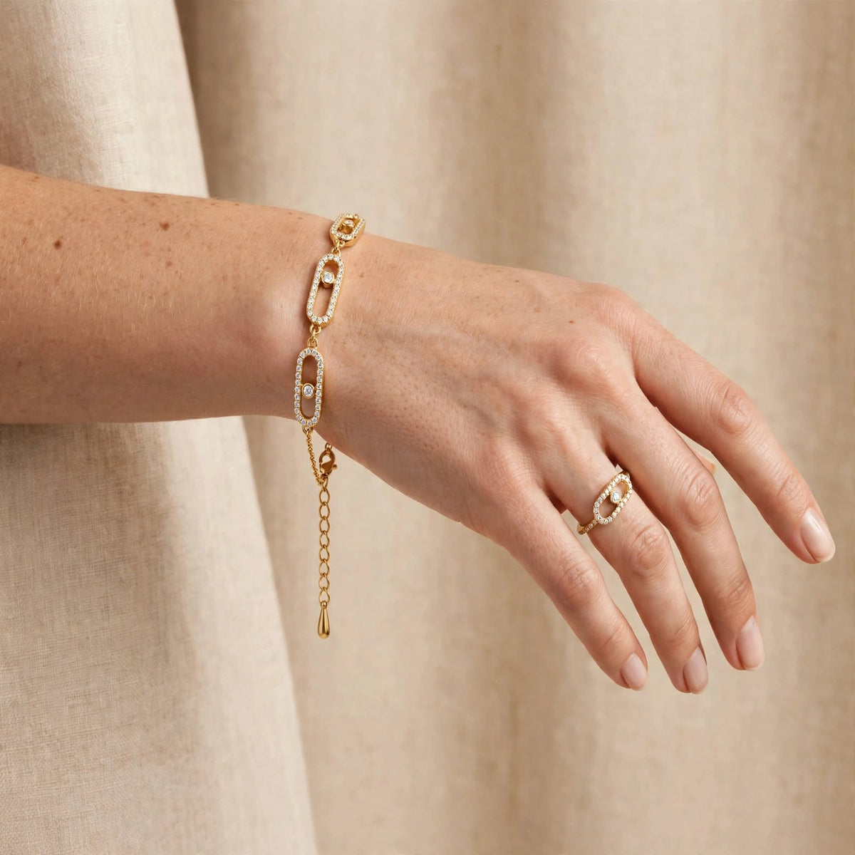 The Lumière Link Bracelet