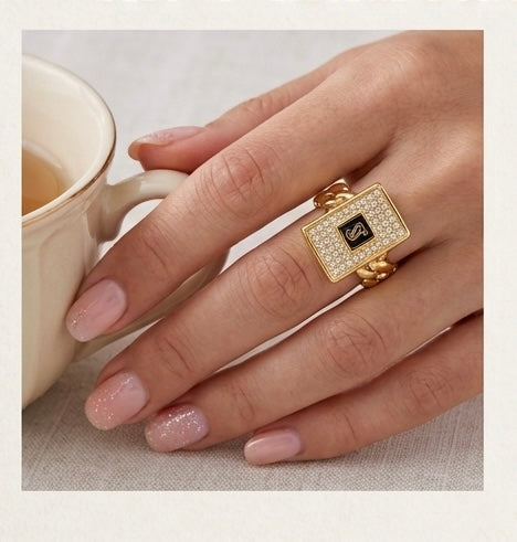 Noir Link Statement Ring