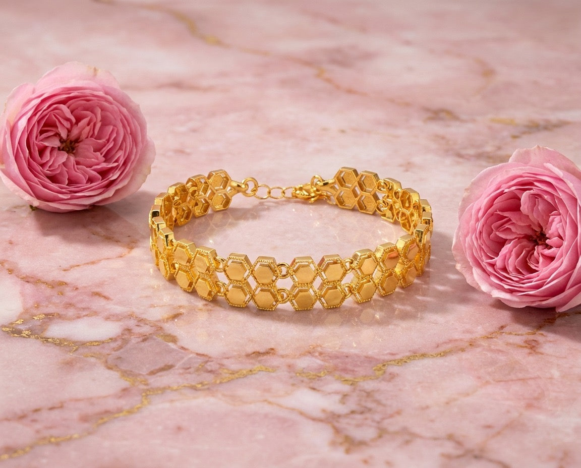 Luna Honeycomb Gold Bracelet