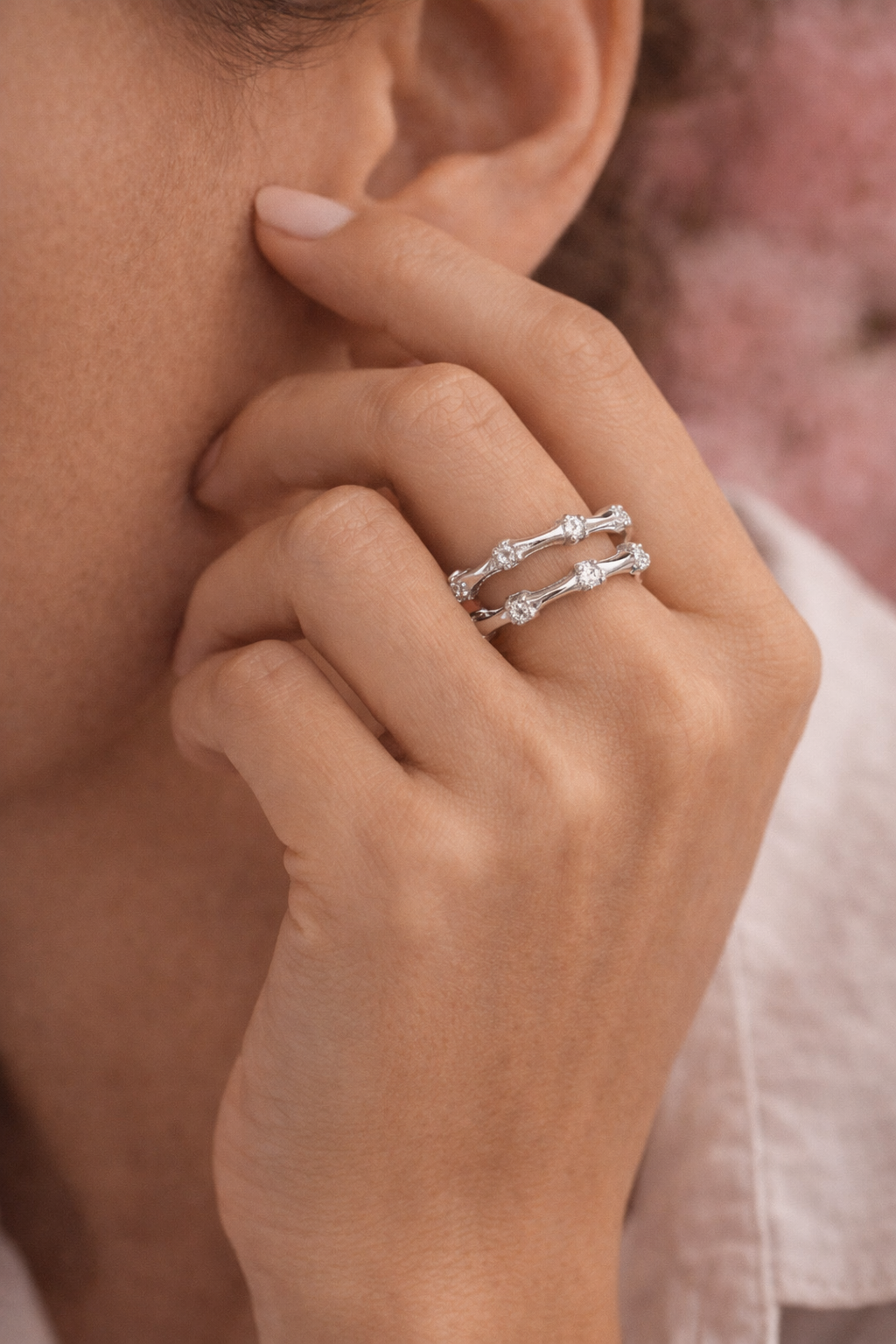 Lumière Twist Ring