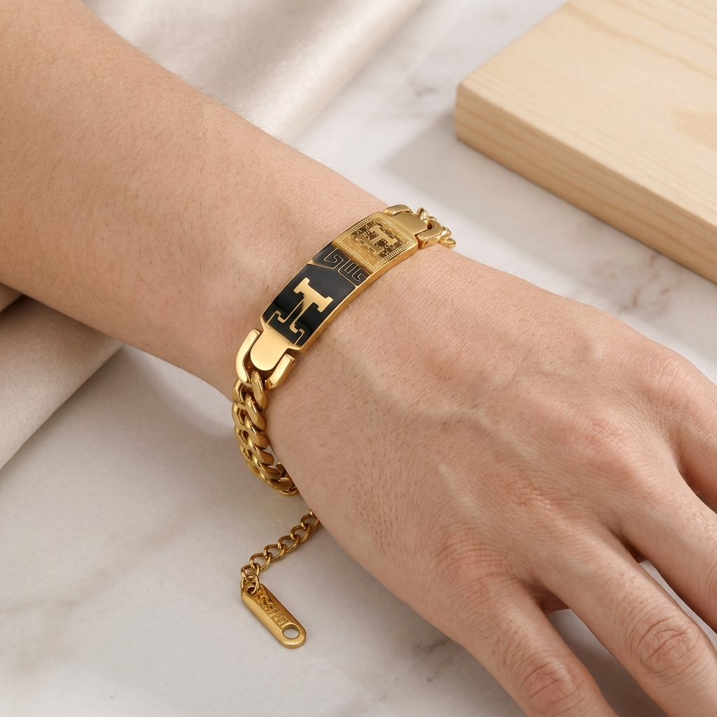 Noir Emblem Men’s Bracelet
