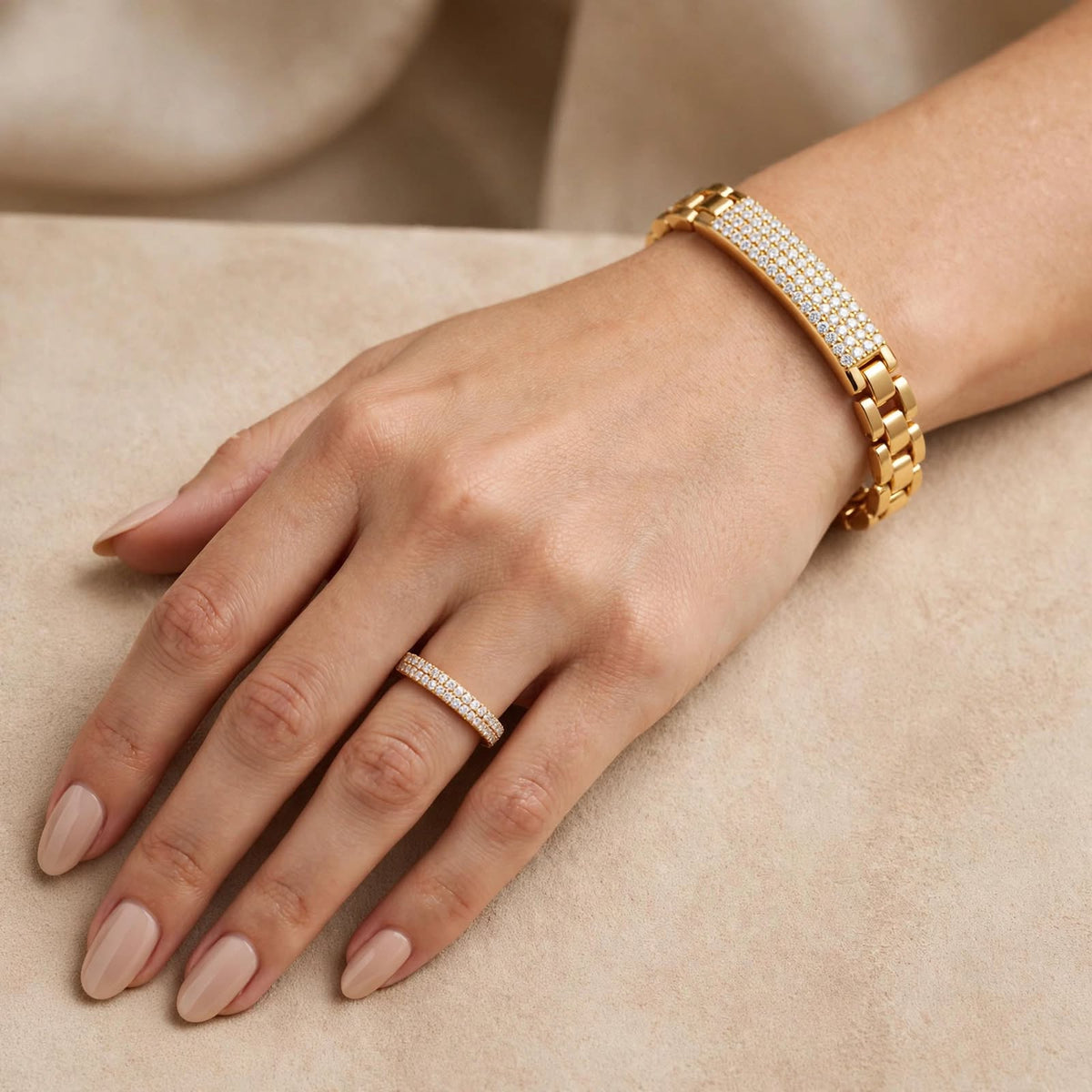 Lumière Gold Zircon Link Bracelet