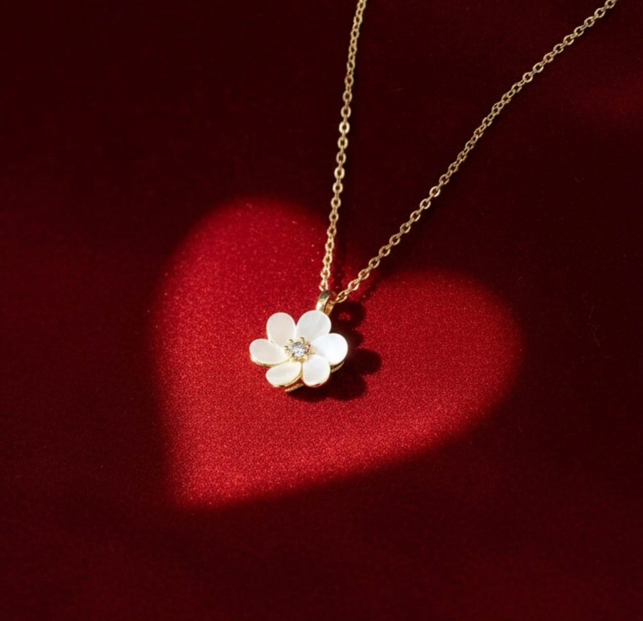 Spring Daisy Necklace