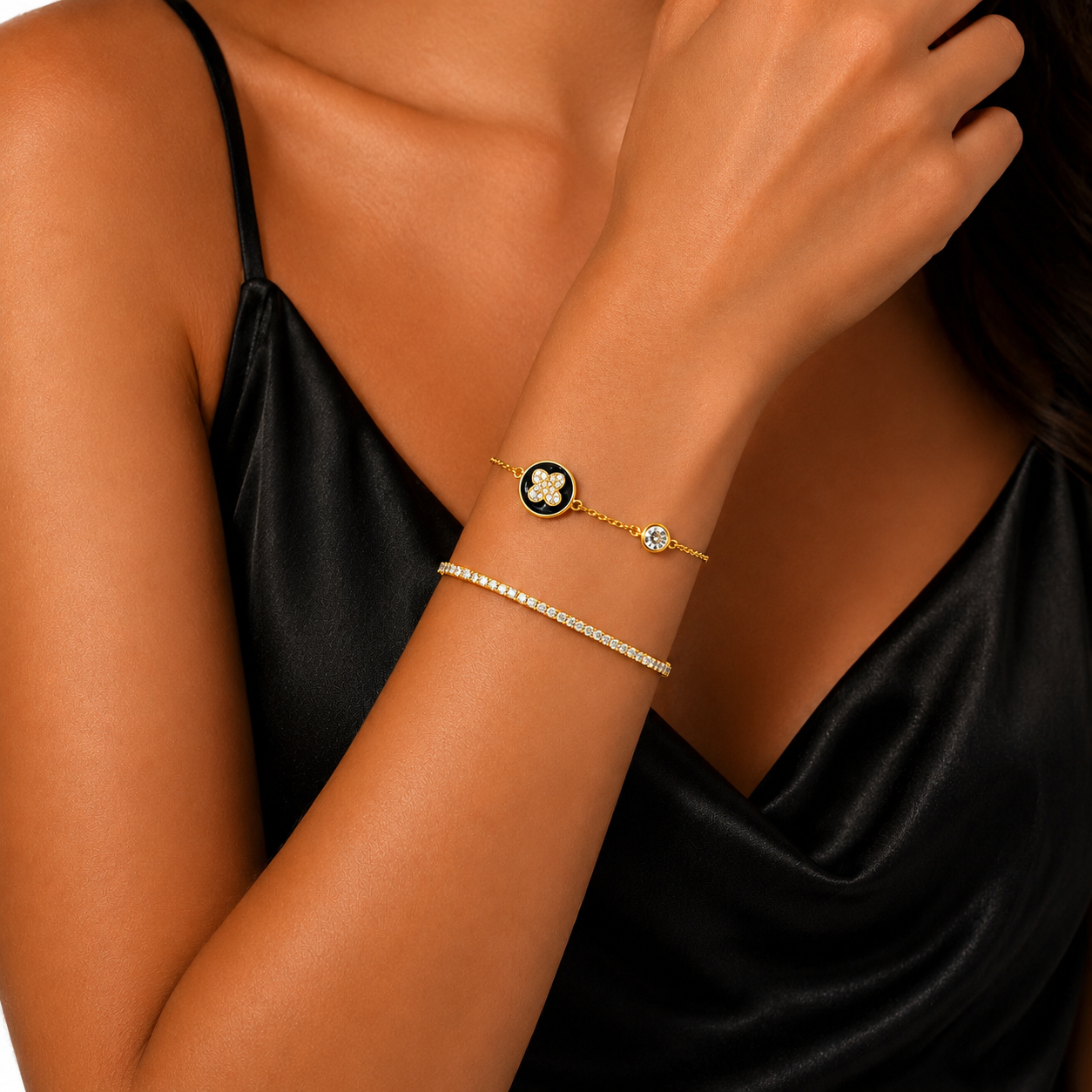 Noir Clover Charm Bracelet