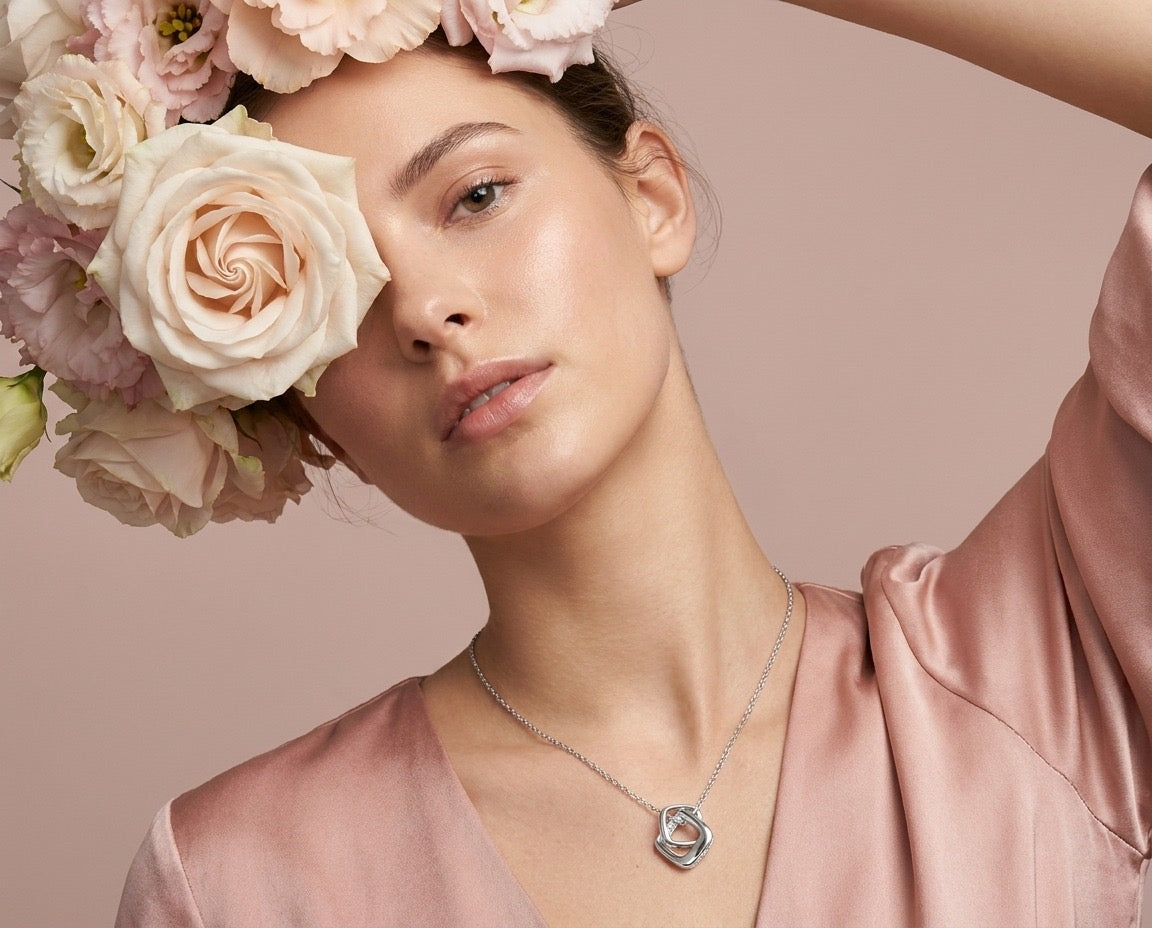 Luxe Intertwined Heart Necklace