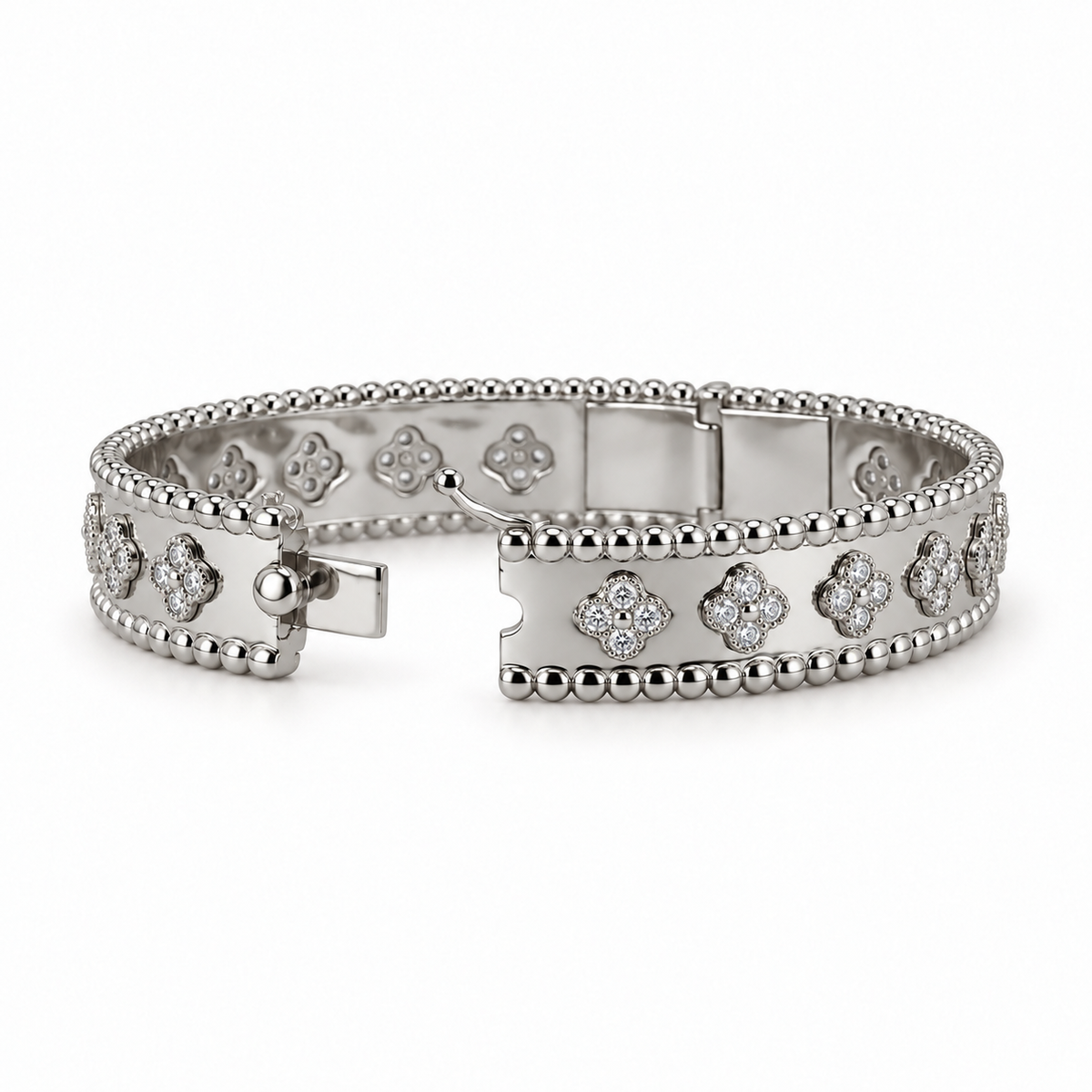 Celeste Clover Bangle – Silver