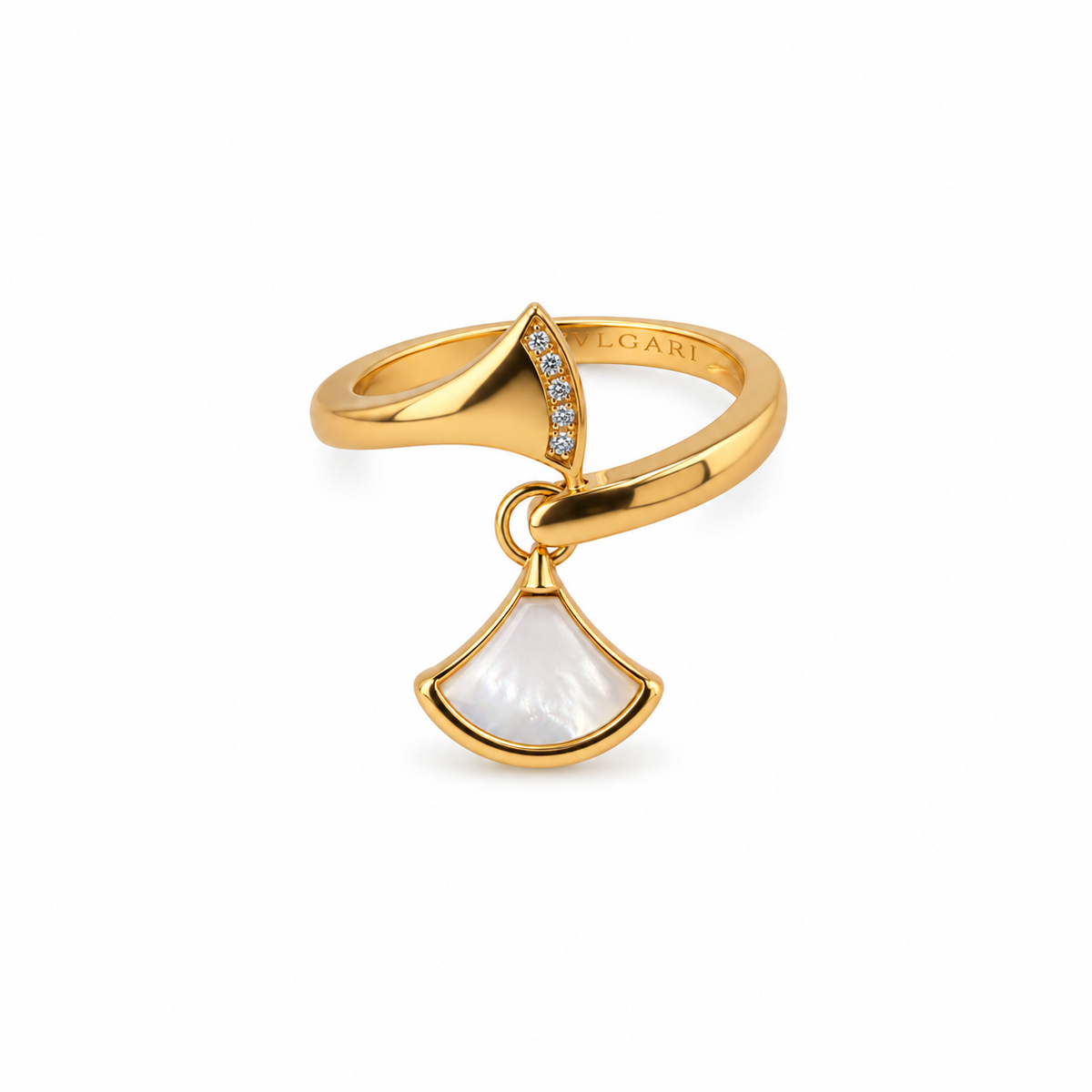 The Pearl Masterpiece Ring