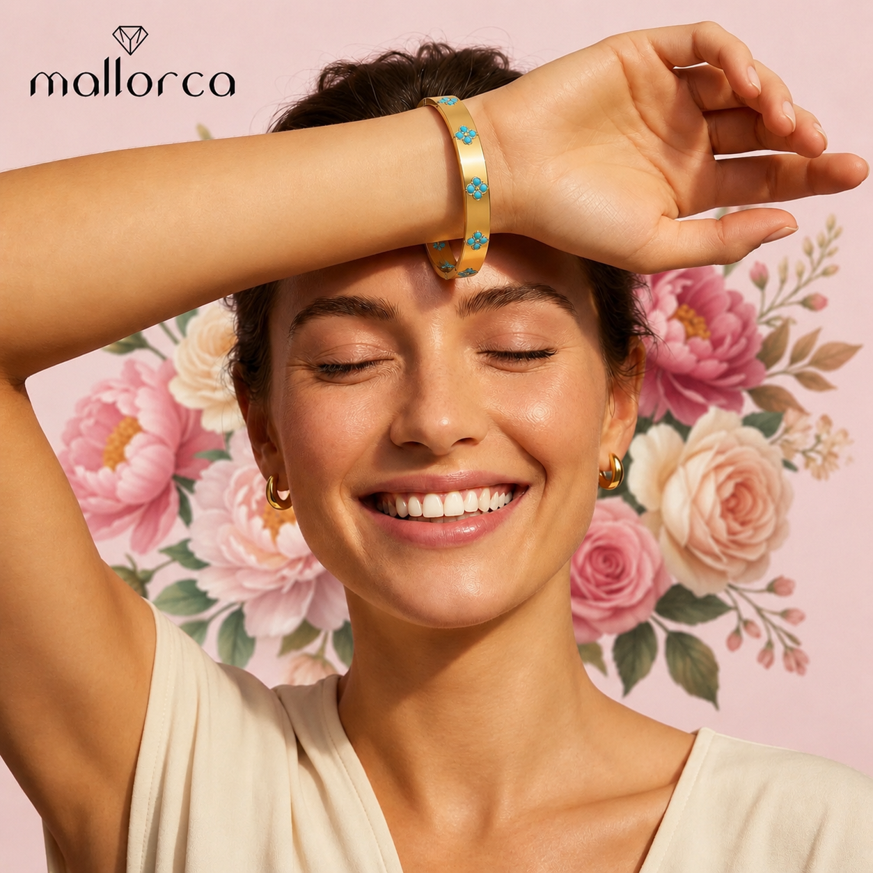Turquoise Clover Gold Bangle