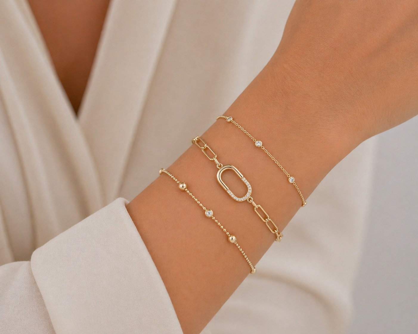 Golden Embrace Link Bracelet