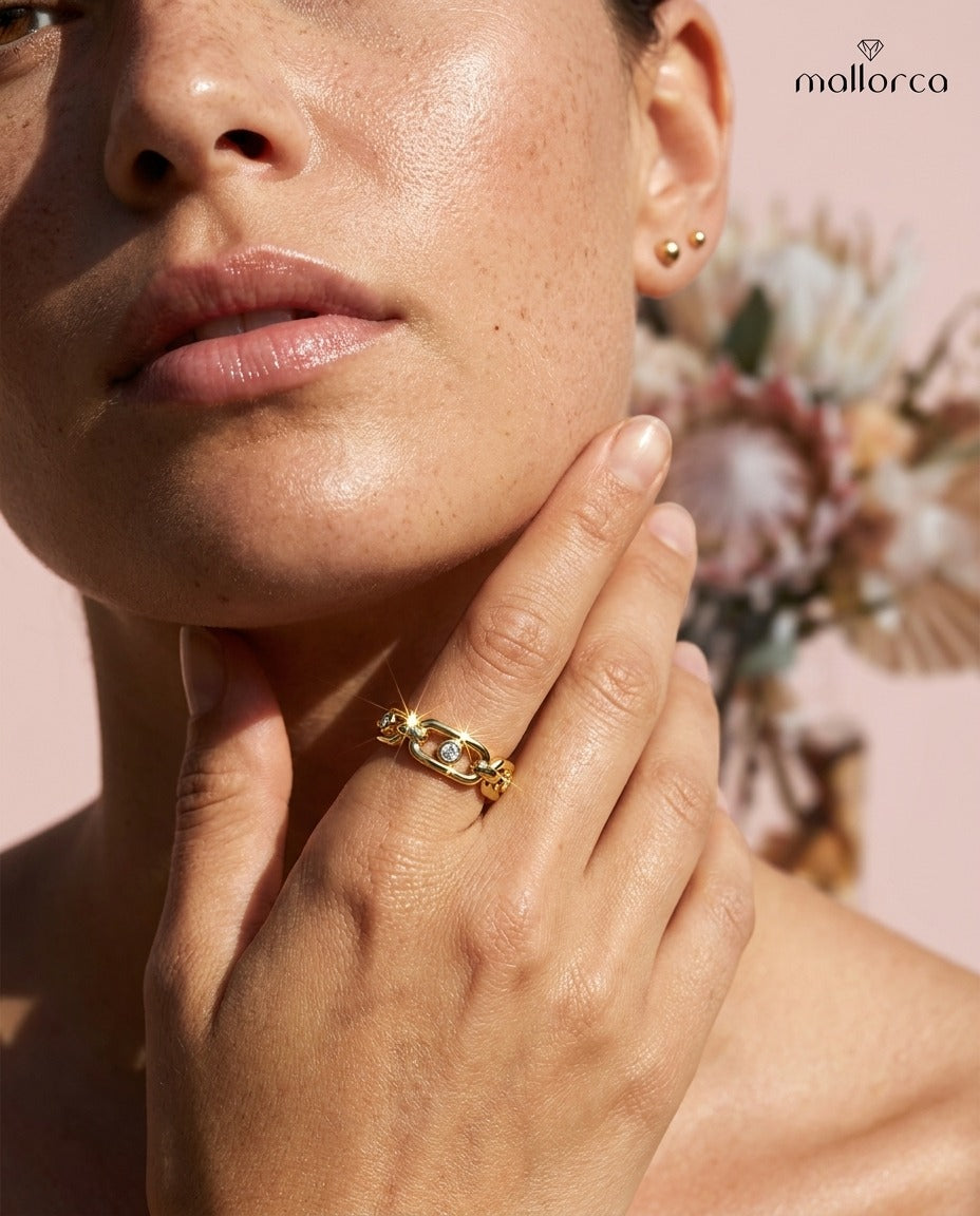 Crystal Link Chain Ring