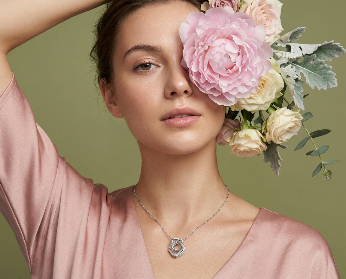 Luxe Intertwined Heart Necklace