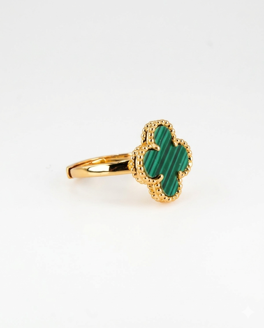 Luxe Emerald Clover Ring