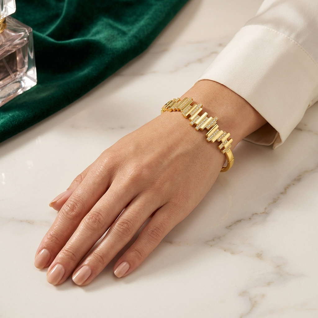 Élan Zircon Bangle
