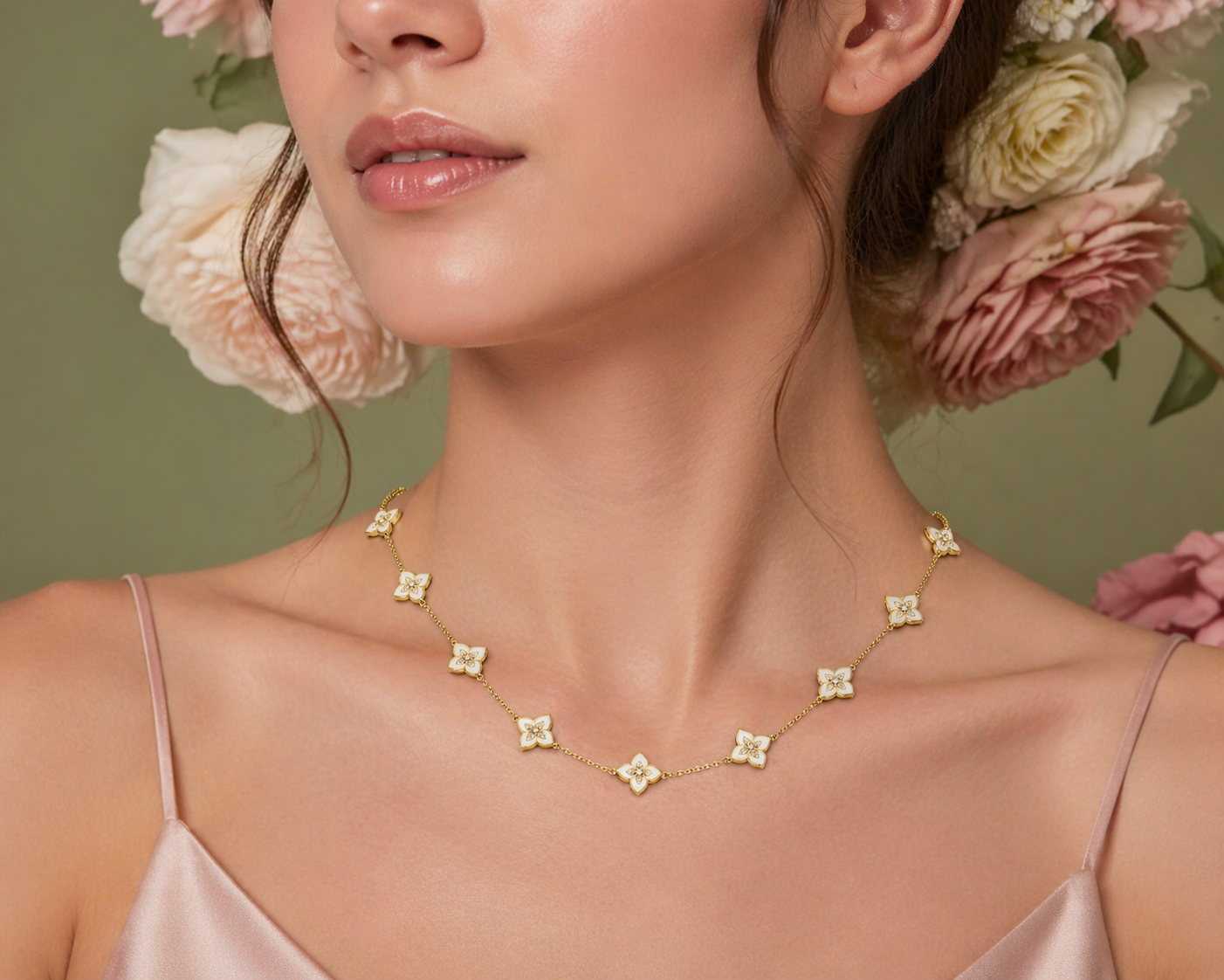 White Clover Luxury Necklace