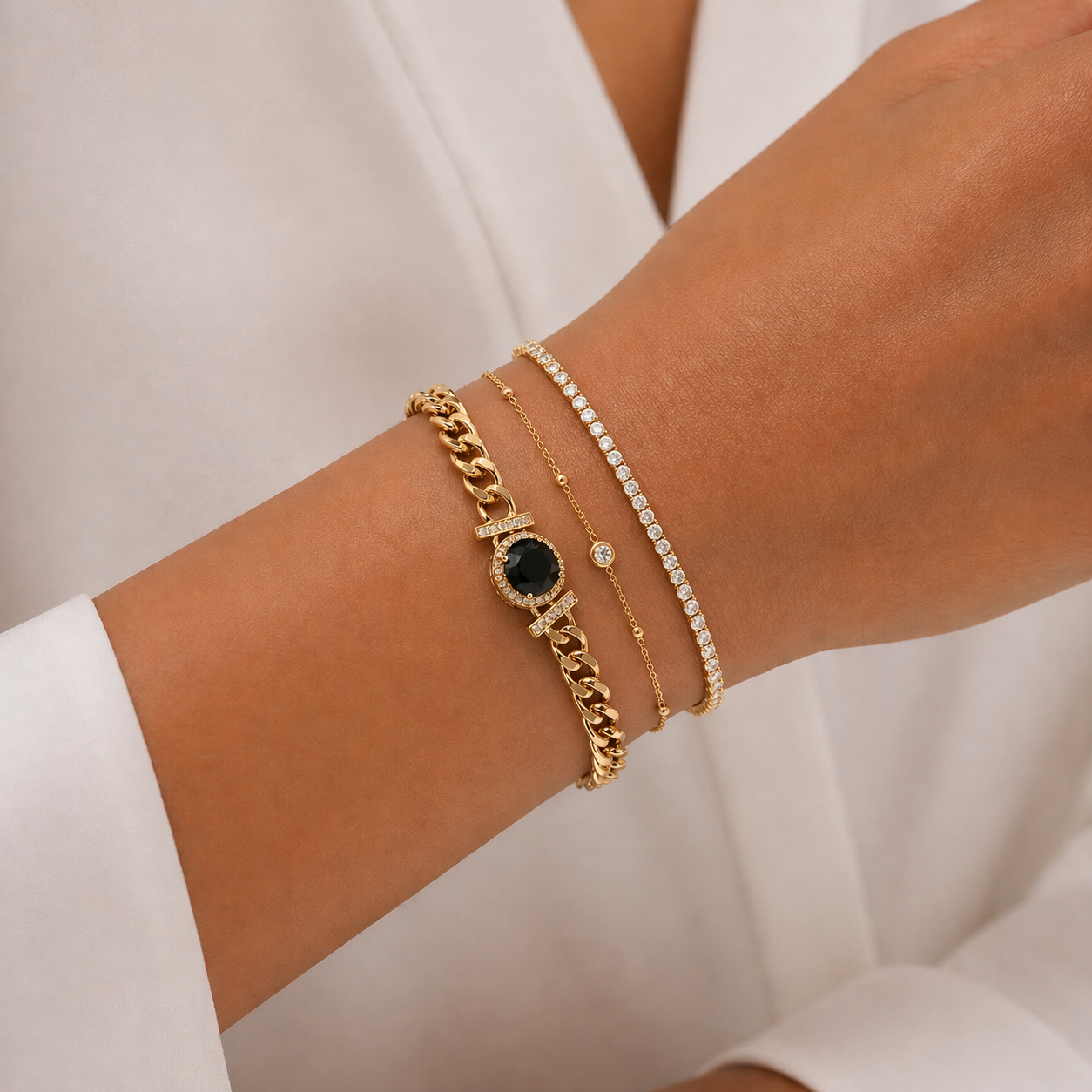 Onyx Radiance Chain Bracelet