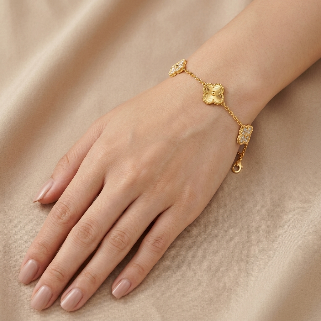 Mini Zircon Clover Bracelet