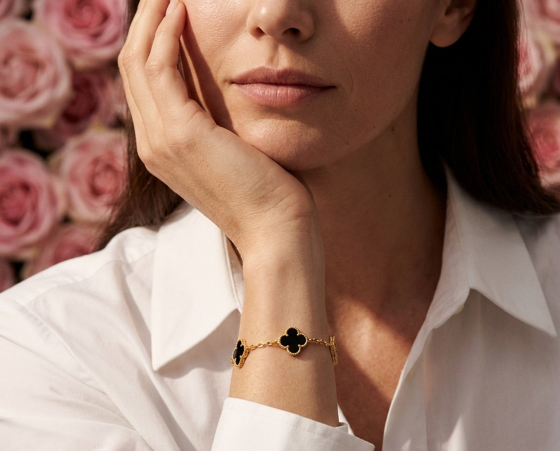 Noir Clover Bracelet
