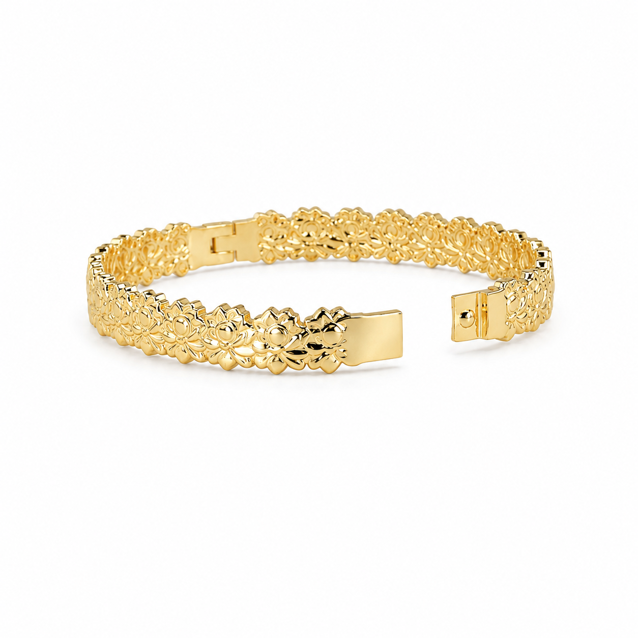 Luxe Lace Open Bangle