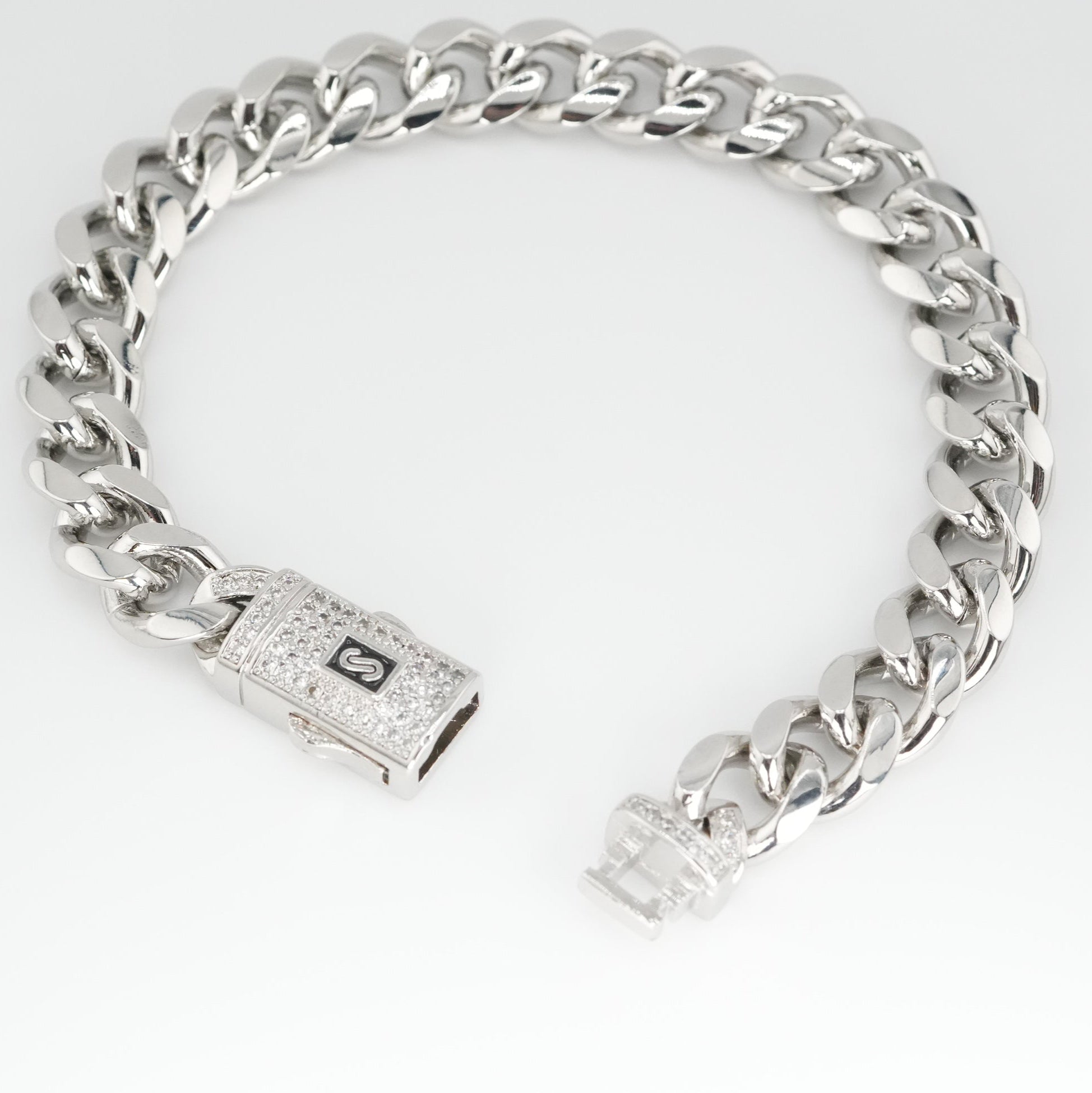 Valor Link Bracelet