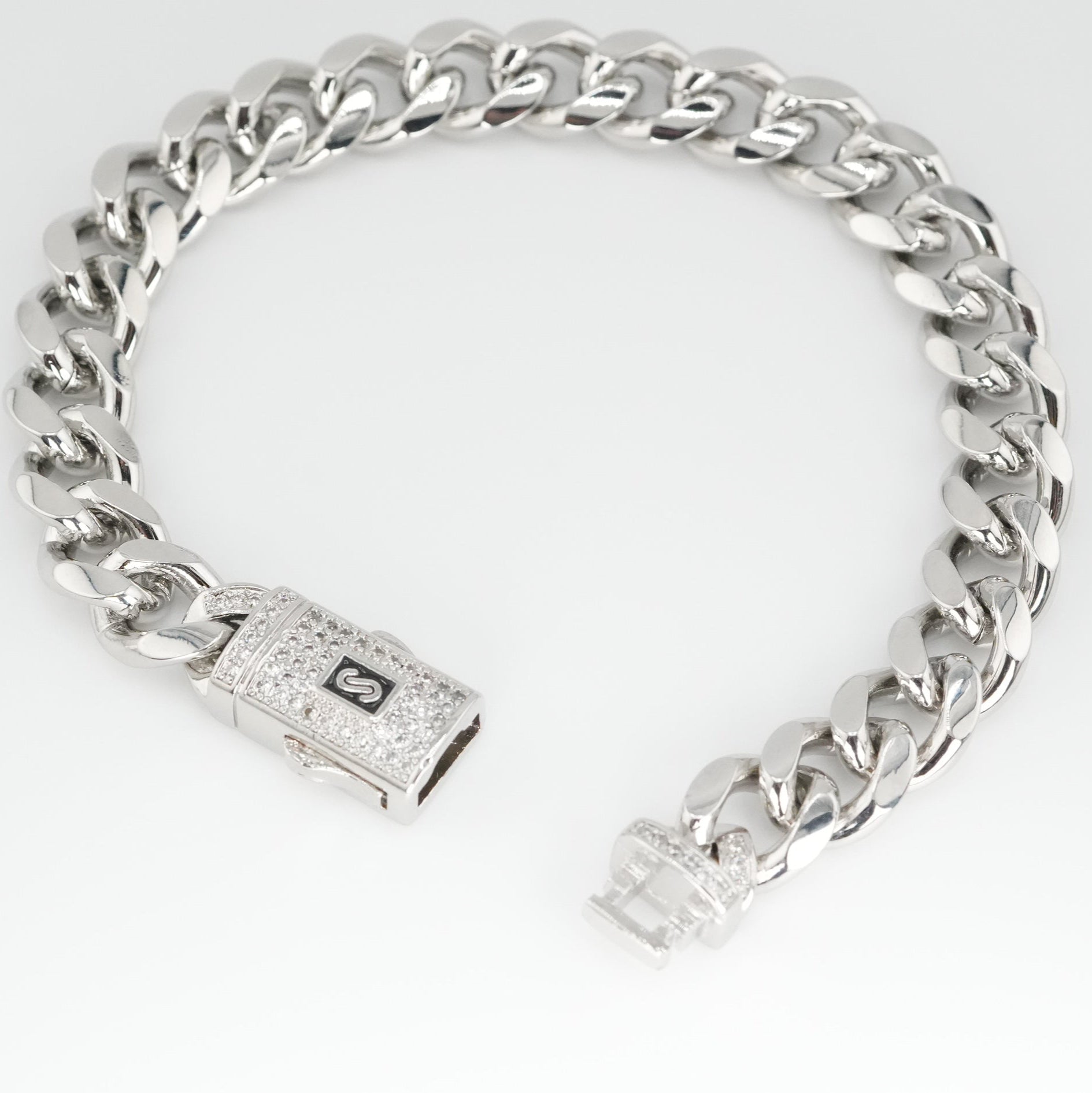 Valor Link Bracelet