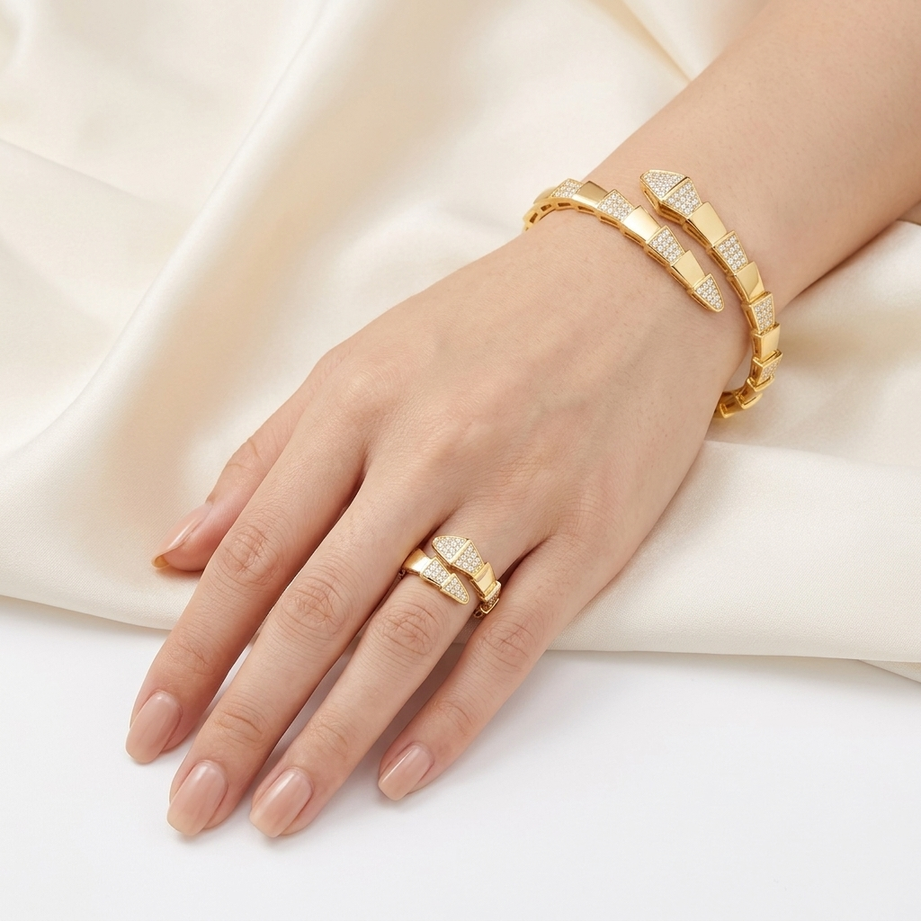 Éclat Zircon Hand Bracelet and ring