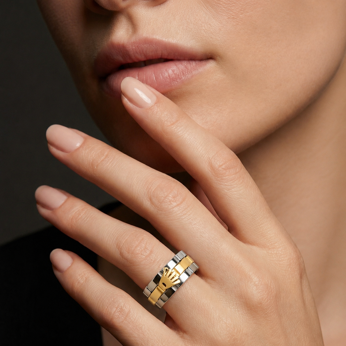 Two-Tone Hand Ring
