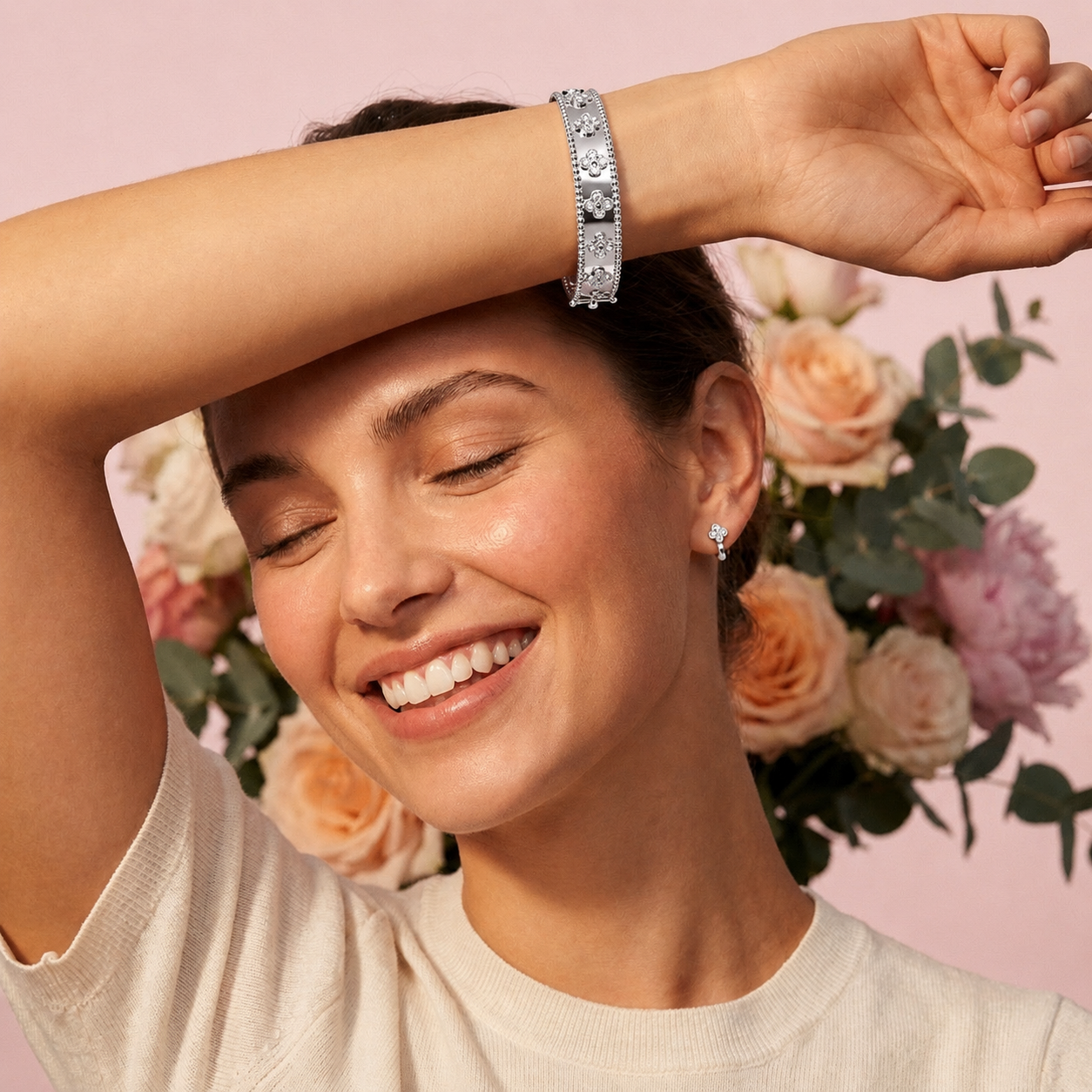 Celeste Clover Bangle