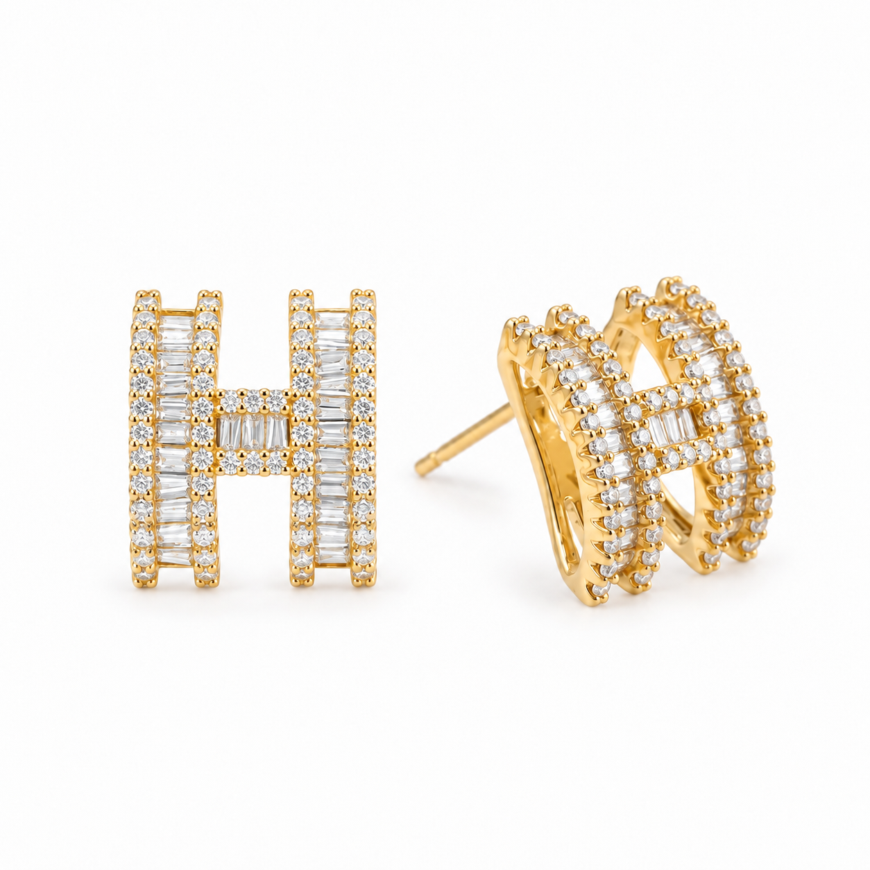 Éclat H Stud Earrings