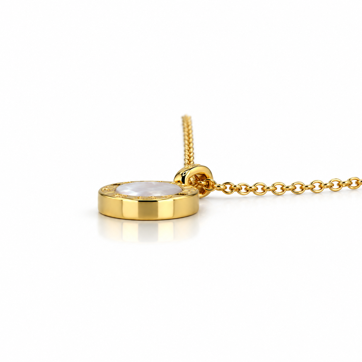 Perla Luxe Medallion Necklace