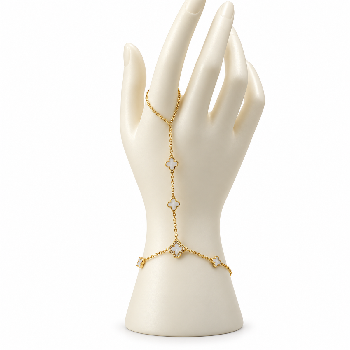 Clover Elegance Hand Chain