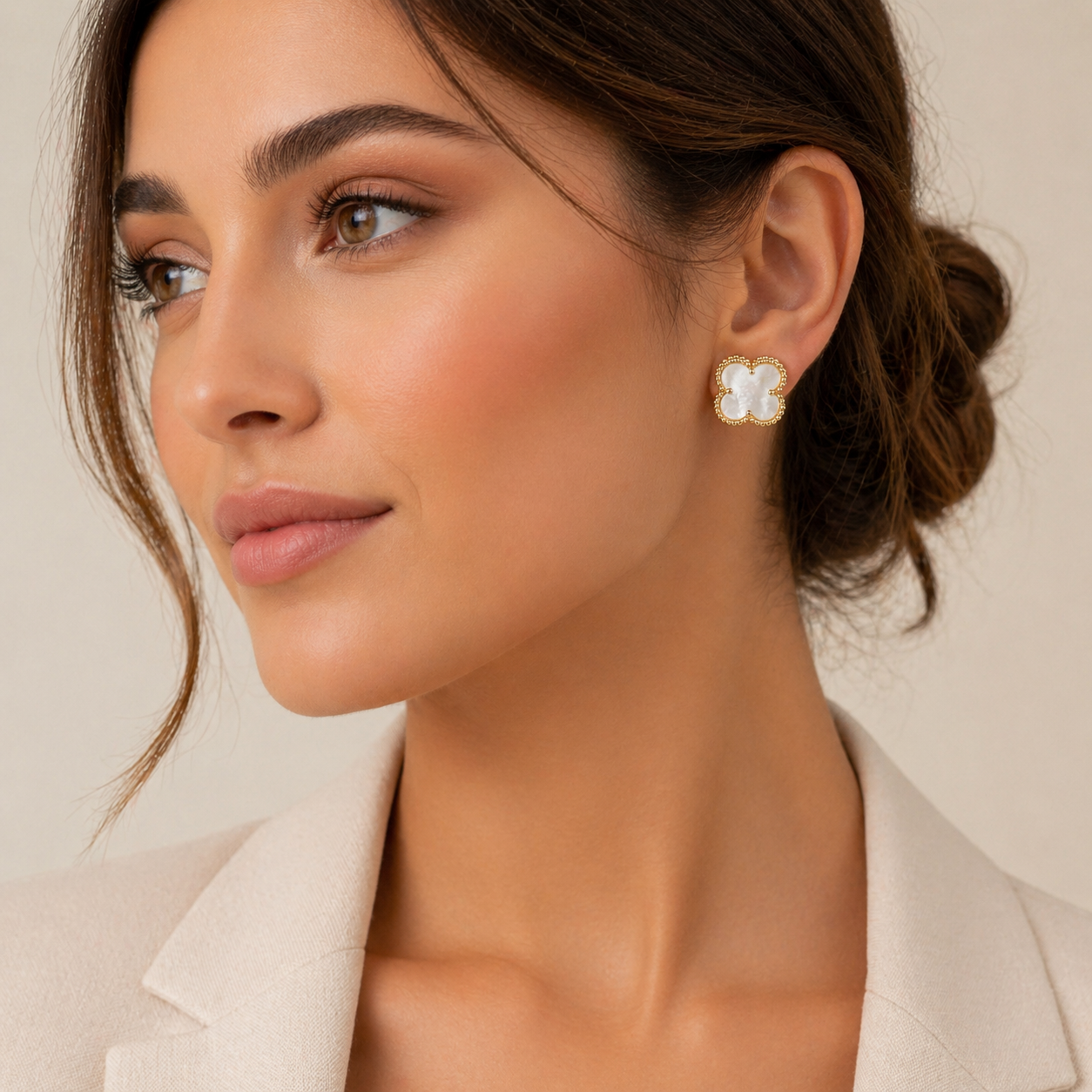 Pearl Clover Earring